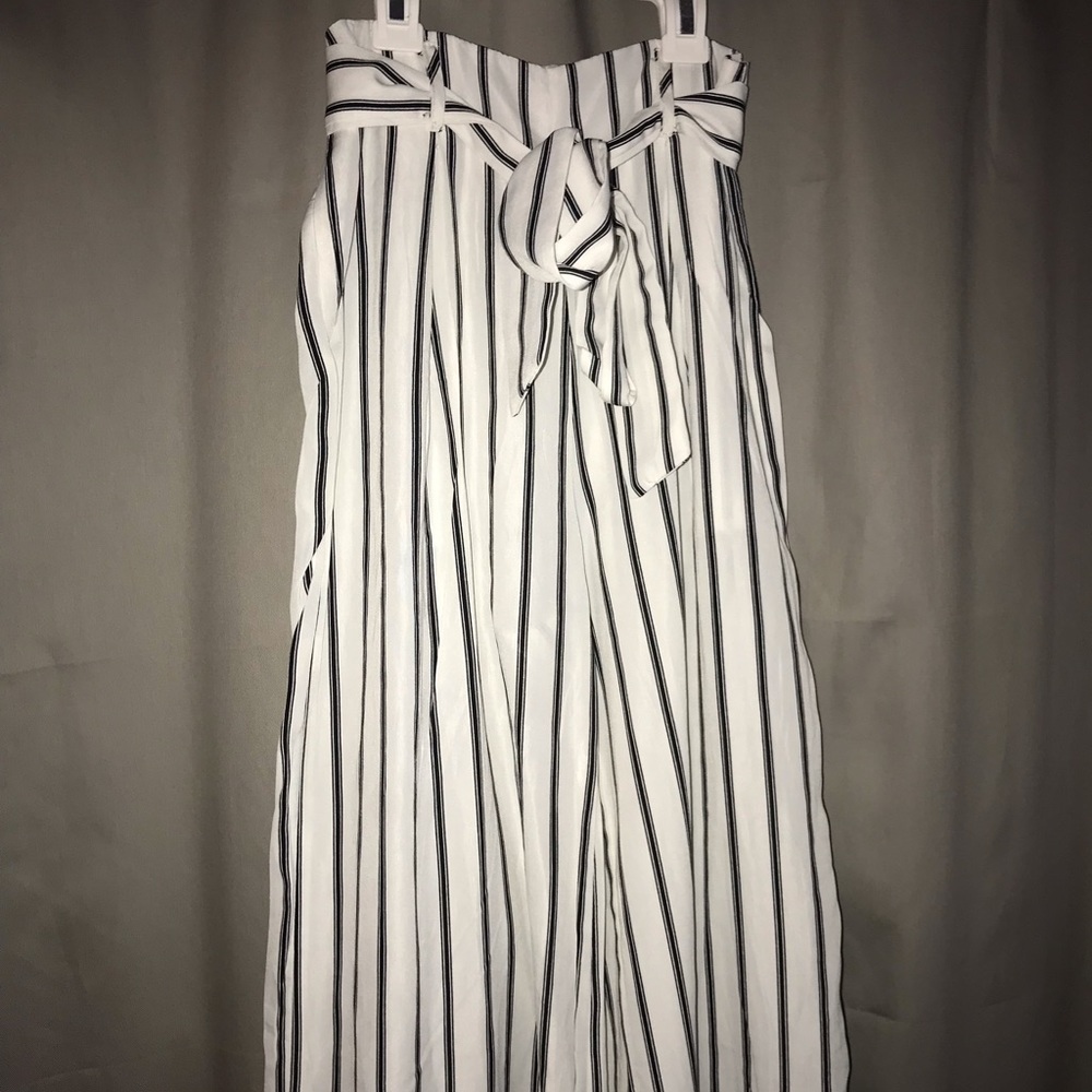 black and white striped wide leg pant